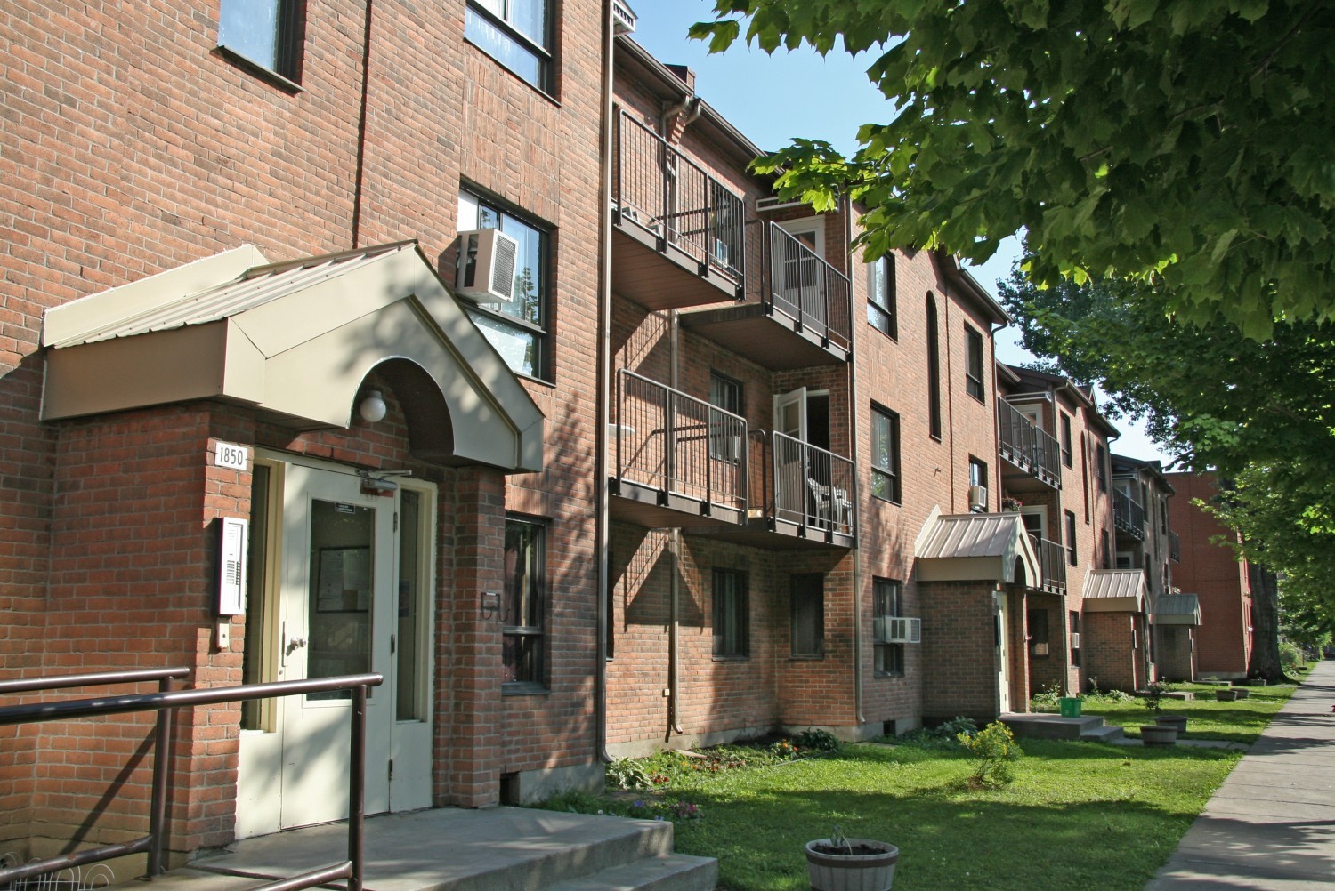 La Grande Maison De Pointe StCharles